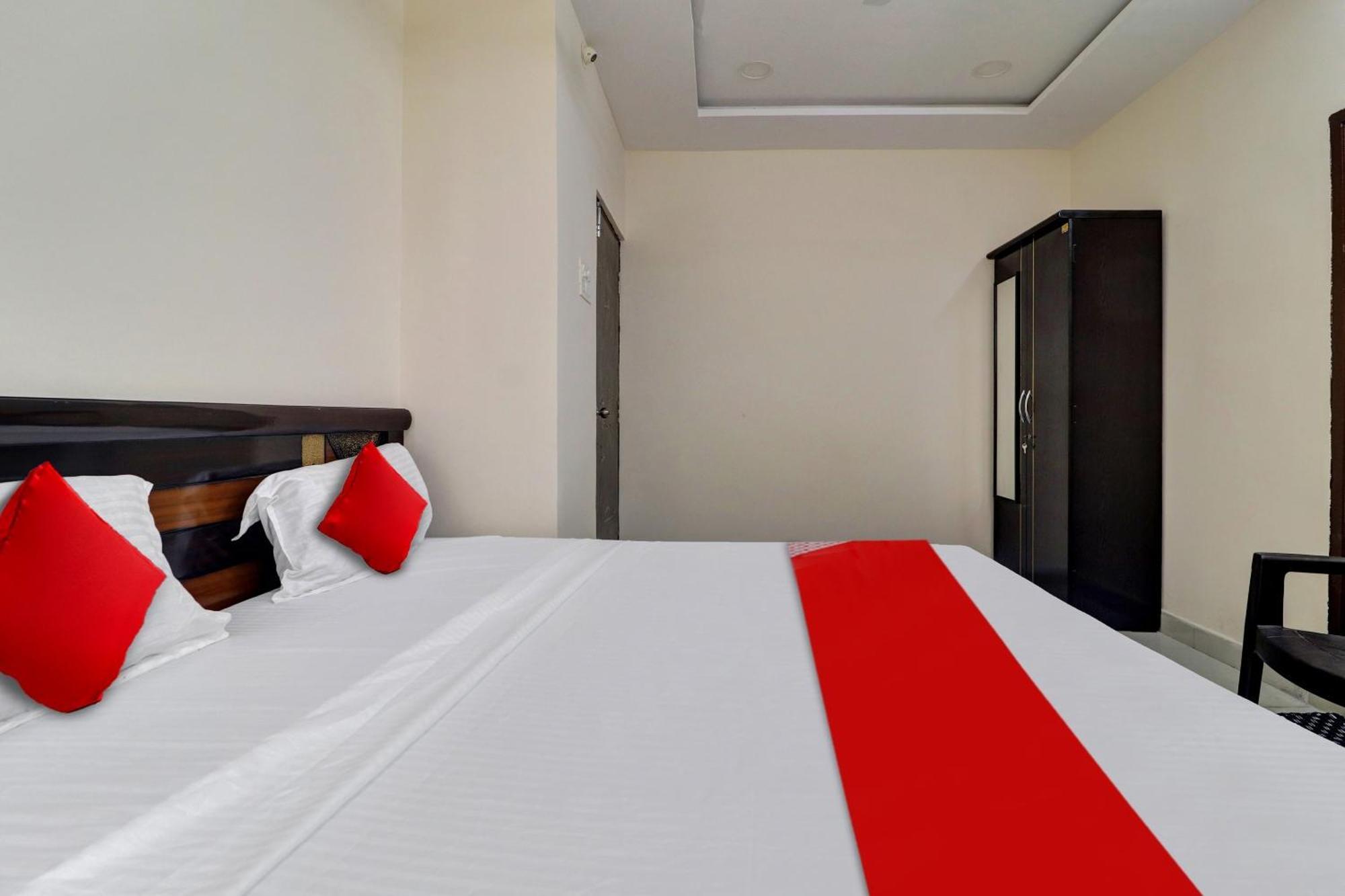 Hotel O Shri Ganesh Near By Himayatnagar,Ashok Nagar,Rtc X Roads Hyderabad Exterior photo