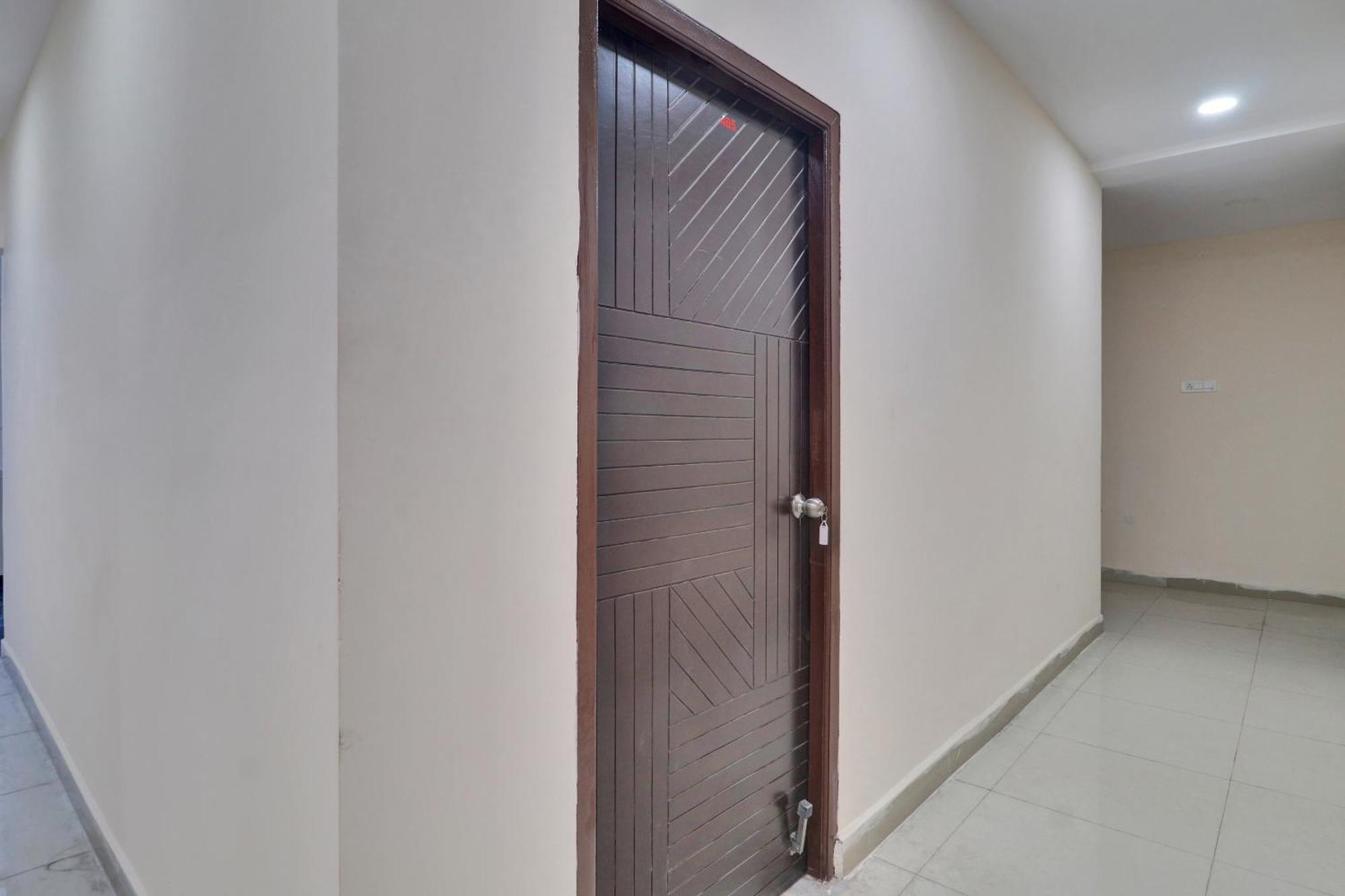 Hotel O Shri Ganesh Near By Himayatnagar,Ashok Nagar,Rtc X Roads Hyderabad Exterior photo